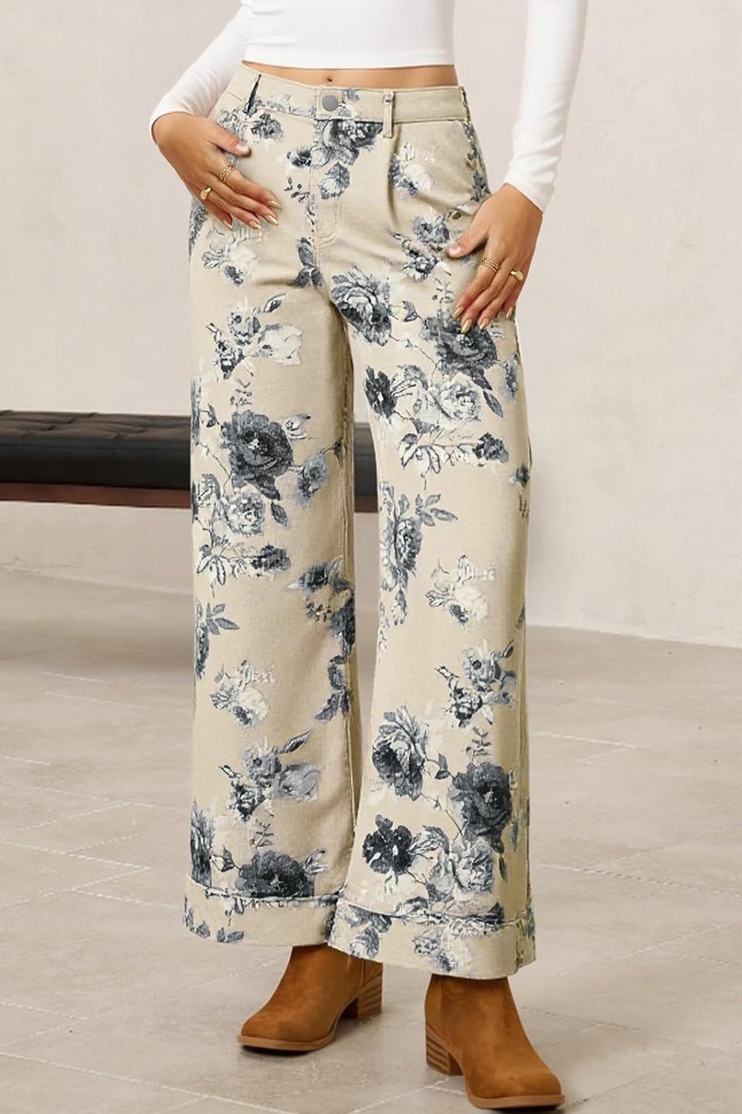 Beige Retro Floral Print Turn-up Cuffed Hem Loose Jeans