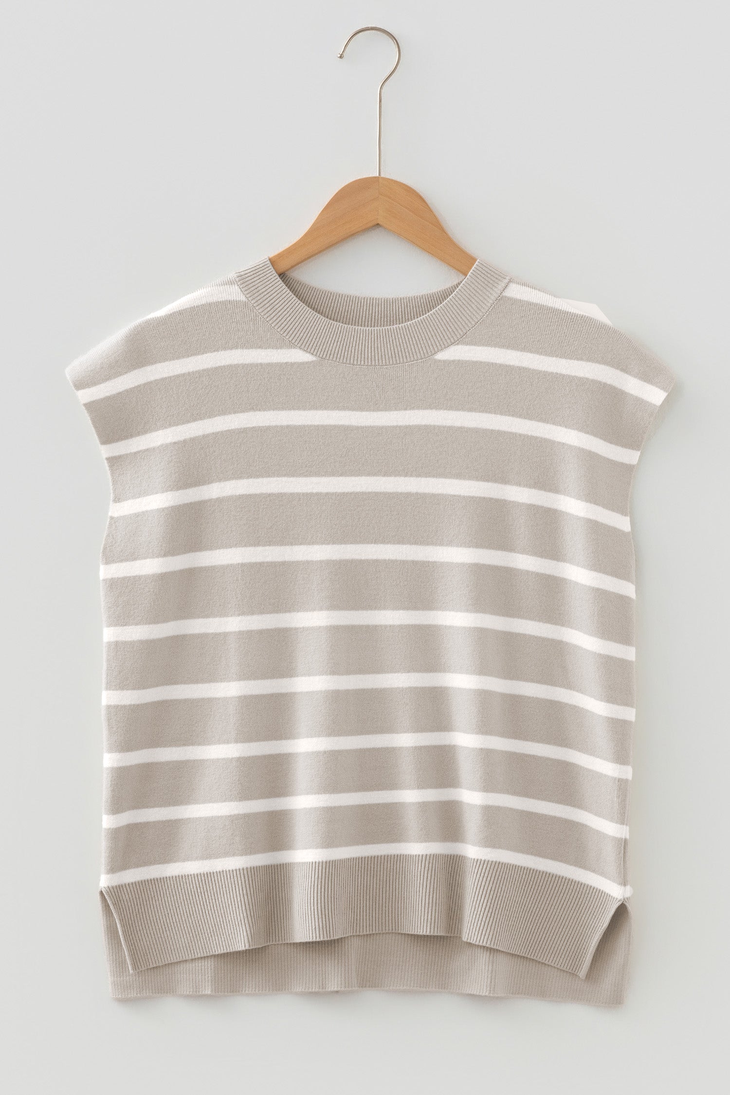 White Side Slits Crewneck Short Sleeve Sweater Tee