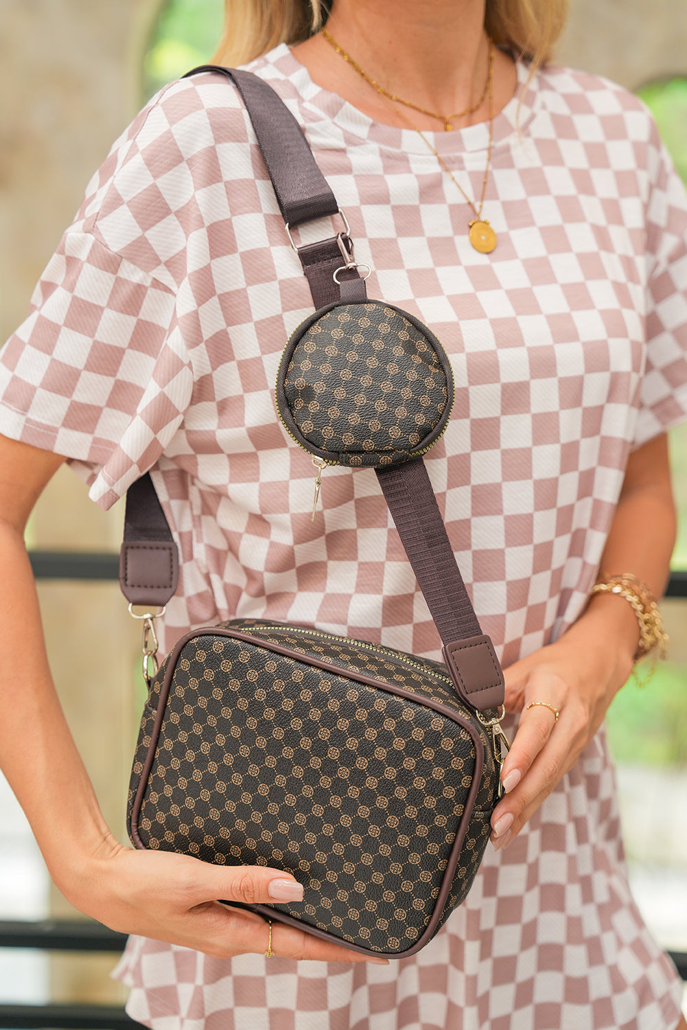 White PU Leather Geometric Pattern Adjustable Strap Shoulder Bag with Wallet