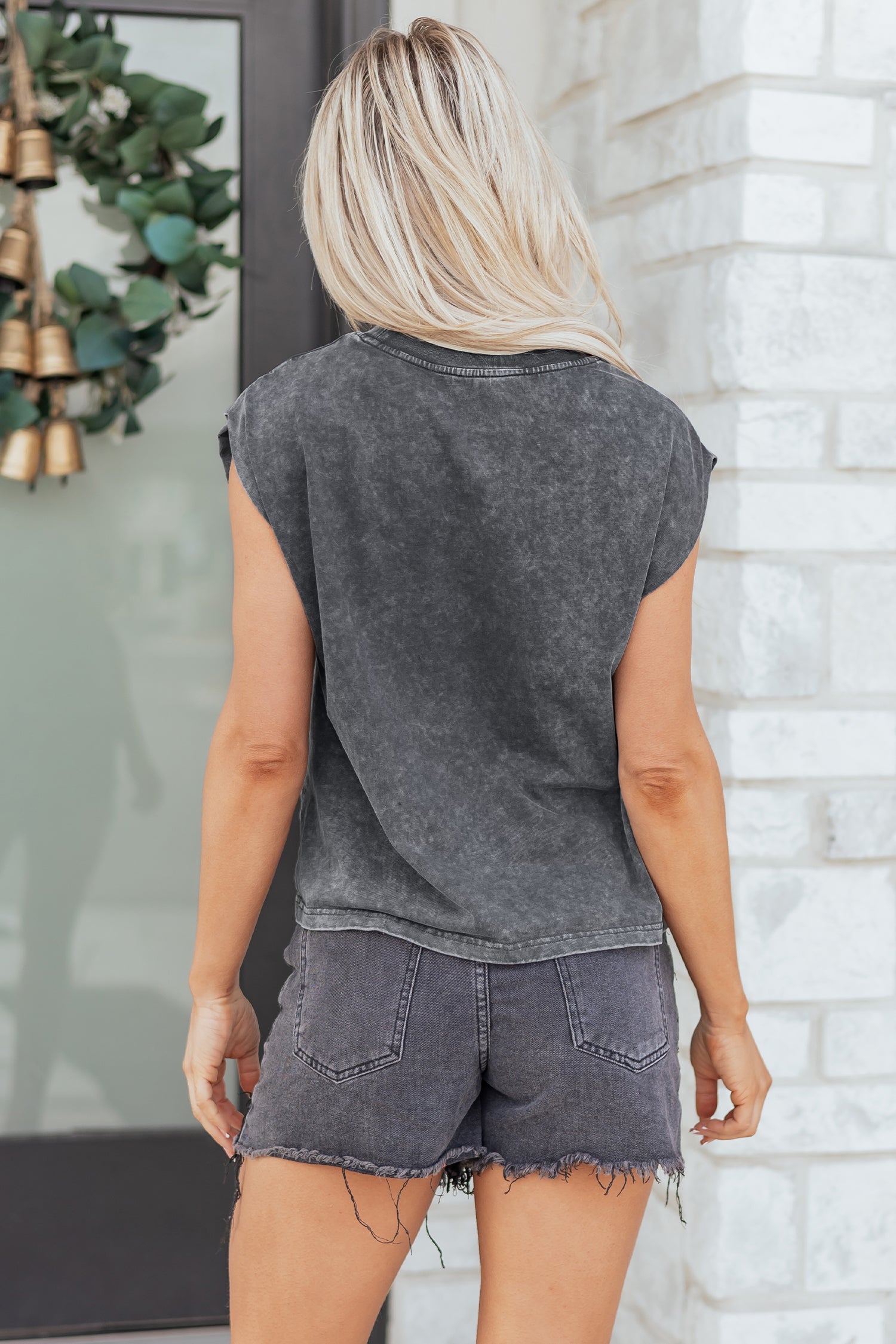 Smoke Gray COWGIRLS DONT CRY Western Graphic Mineral Wash Tank Top