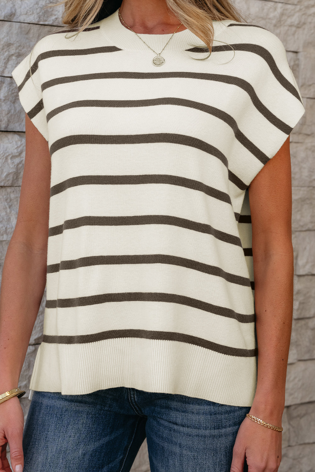 White Side Slits Crewneck Short Sleeve Sweater Tee
